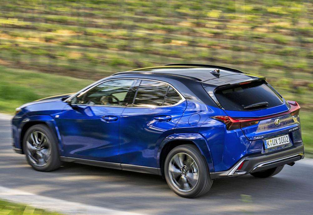 lexus ux 300h awd f sport 01