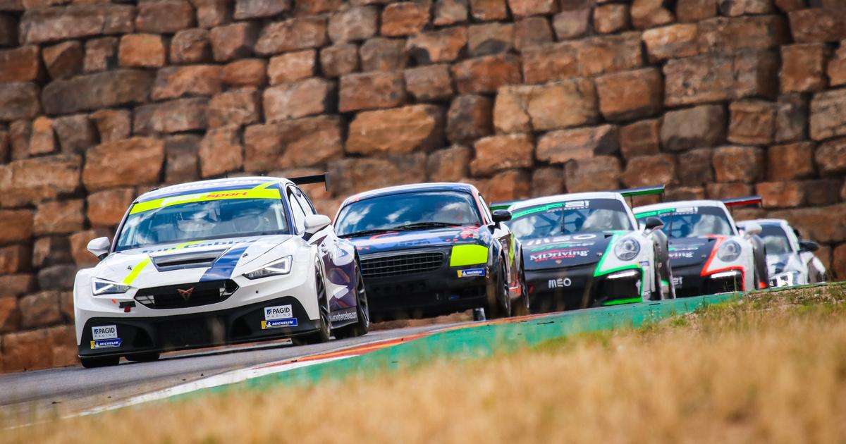 El GT-CER triunfa en su tercera ronda en Motorland Aragón