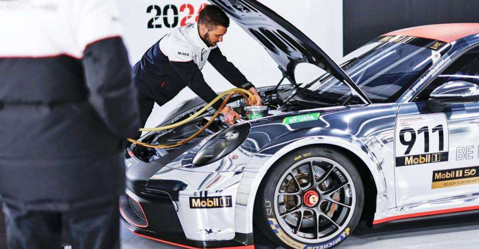 La Porsche Mobil 1 Supercup empieza a utilizar combustible sintético
