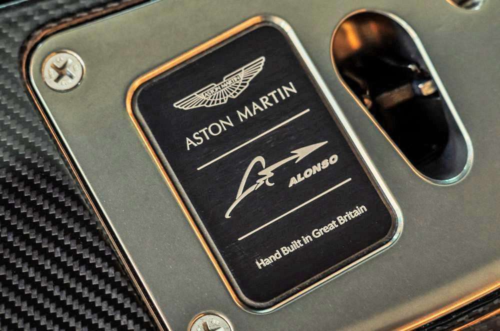 aston martin valkyrie fernando alonso 02