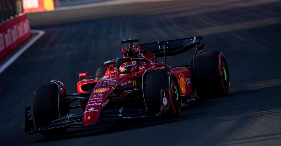 Charles Leclerc vuelve a alzarse hasta la primera posición en los libres del GP de Arabia Saudí