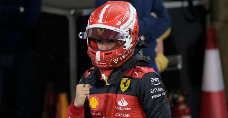 Doblete de Ferrari en Bahrein con Charles Leclerc liderando