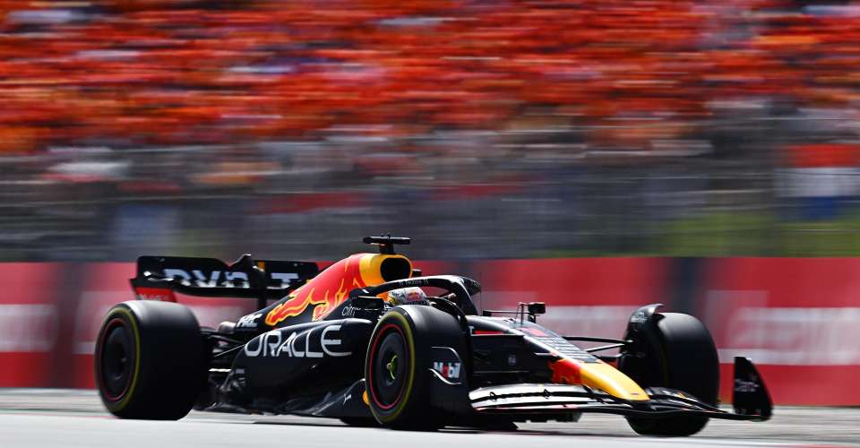 Doblete de Red Bull en España y Mercedes vuelve a la competición