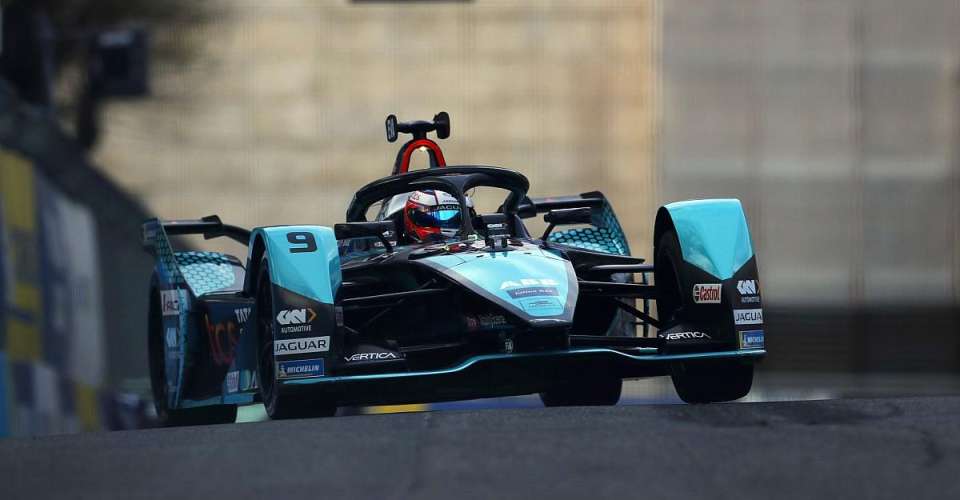 Mitch Evans le da la primera victoria de la temporada a Jaguar en Italia