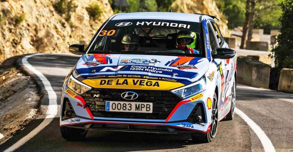 José Álvarez conquista la primera edición de la Copa Hyundai i20N Rallye