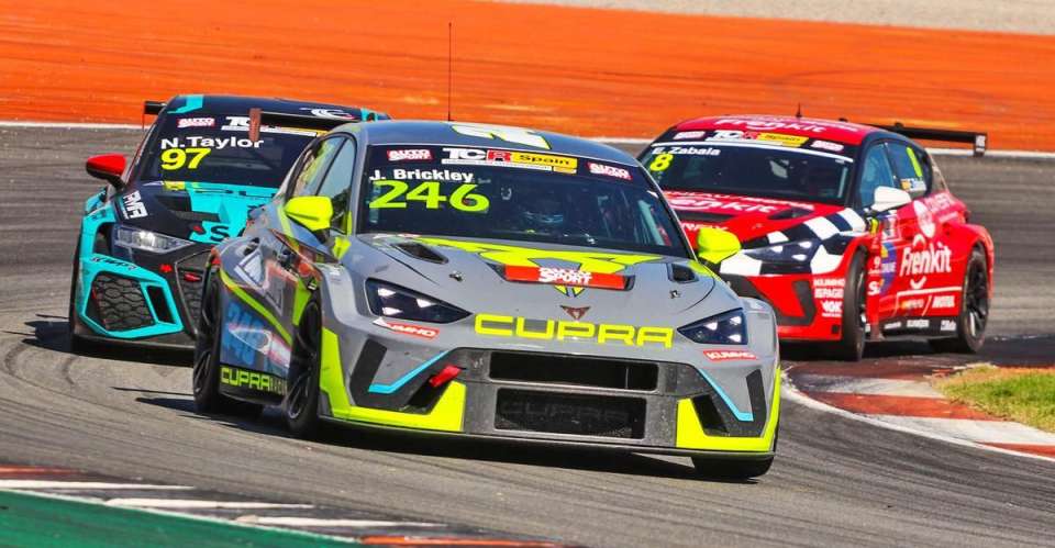 El TCR Spain cierra la temporada en Barcelona con récord de inscripción