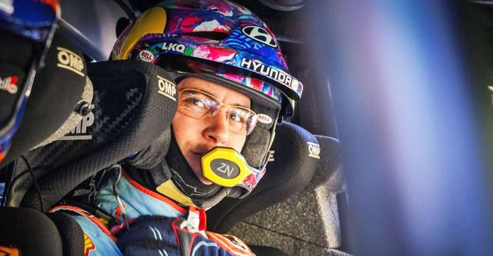 Neuville se proclama campeón tras el accidente de Tänak